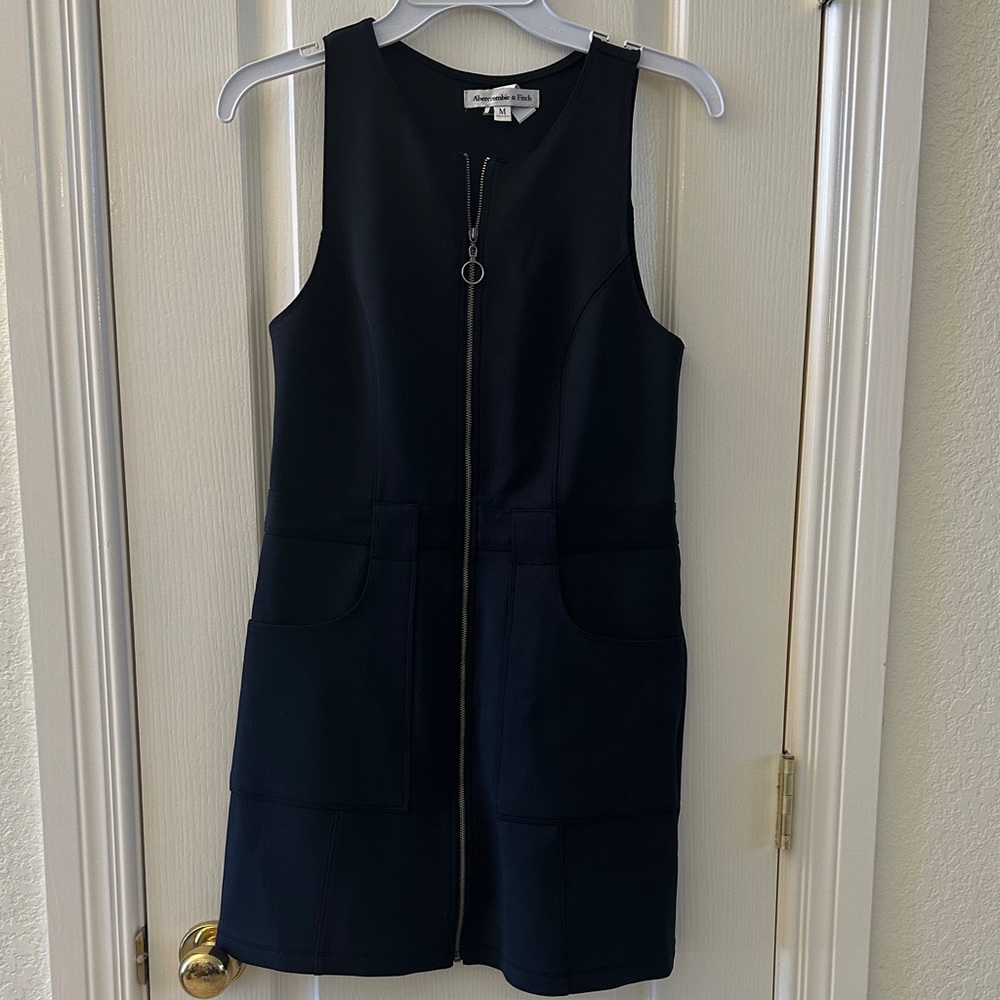 Abercrombie & Fitch Black Midi Dress with Zipper Size M